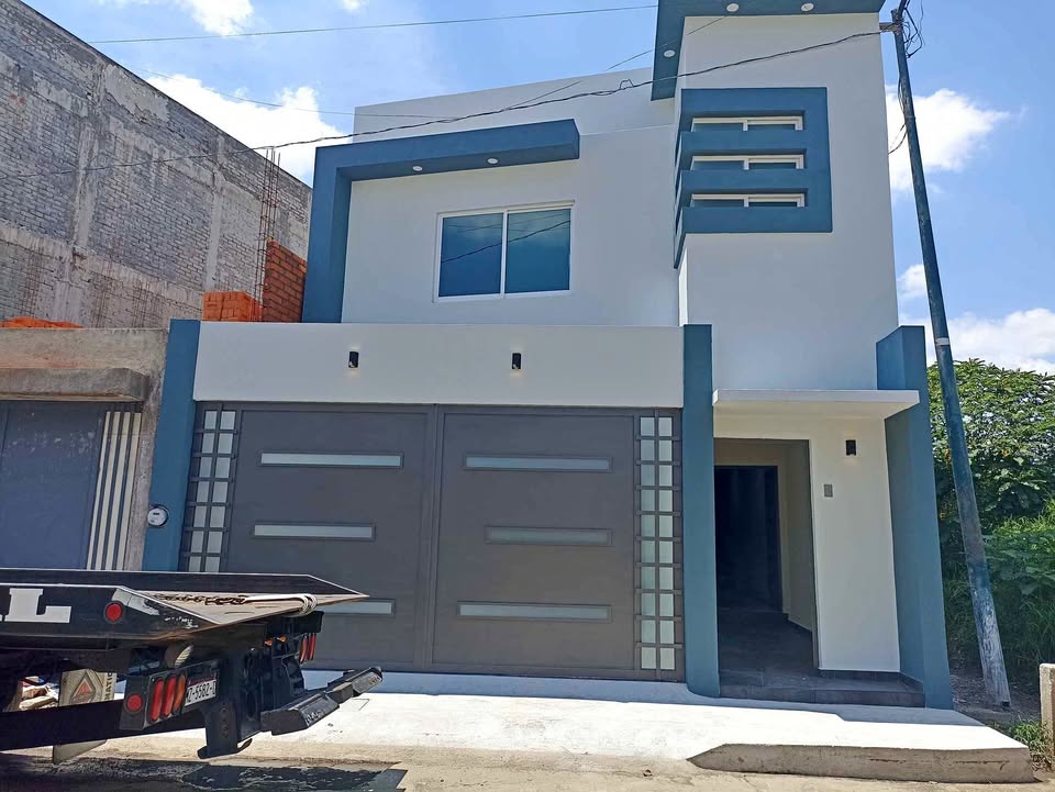 Hermosa residencia en Fraccionamiento Rector Hidalgo